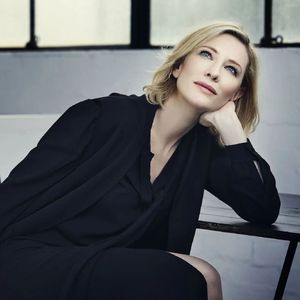 日本丰满妇女坦克性爱
